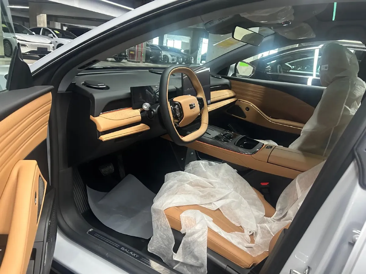 2025 Geely Galaxy Starshine 8 1.5L 112HP L4 1DHT PHEV,autocango,china used car exporter,china ev exporter,chinese used car exporter,chinese used ev exporter