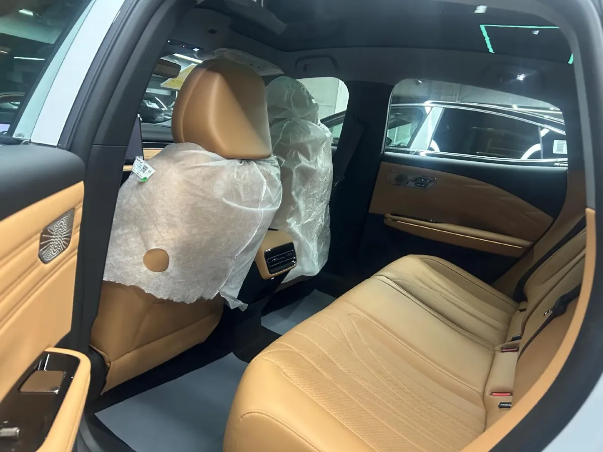 2025 Geely Galaxy Starshine 8 1.5L 112HP L4 1DHT PHEV,autocango,china used car exporter,china ev exporter,chinese used car exporter,chinese used ev exporter