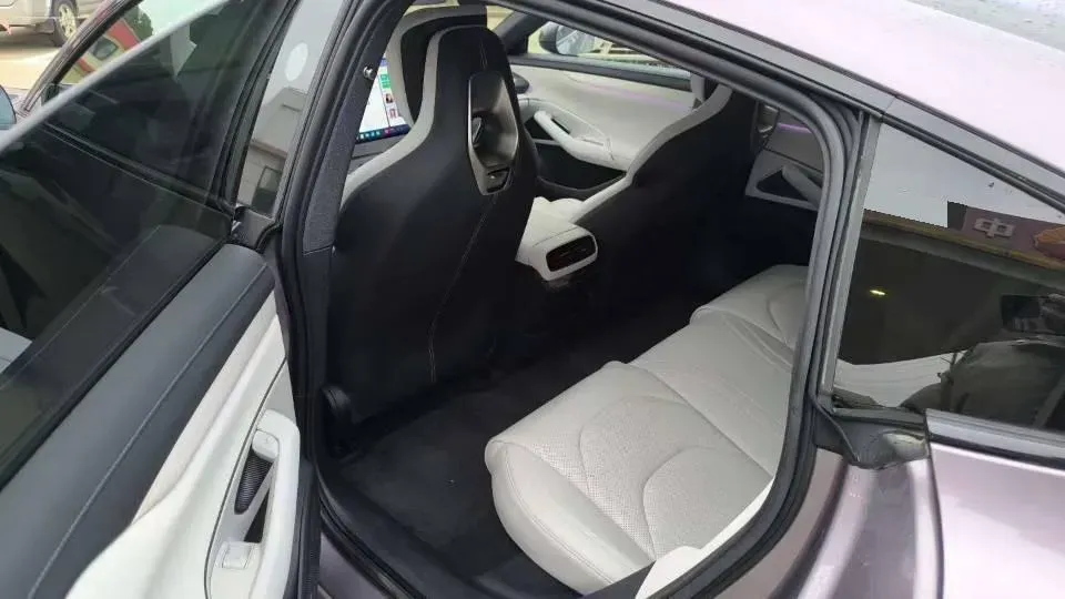 2024 MI SU7 BEV 73.6KWH,autocango,china used car exporter,china ev exporter,chinese used car exporter,chinese used ev exporter