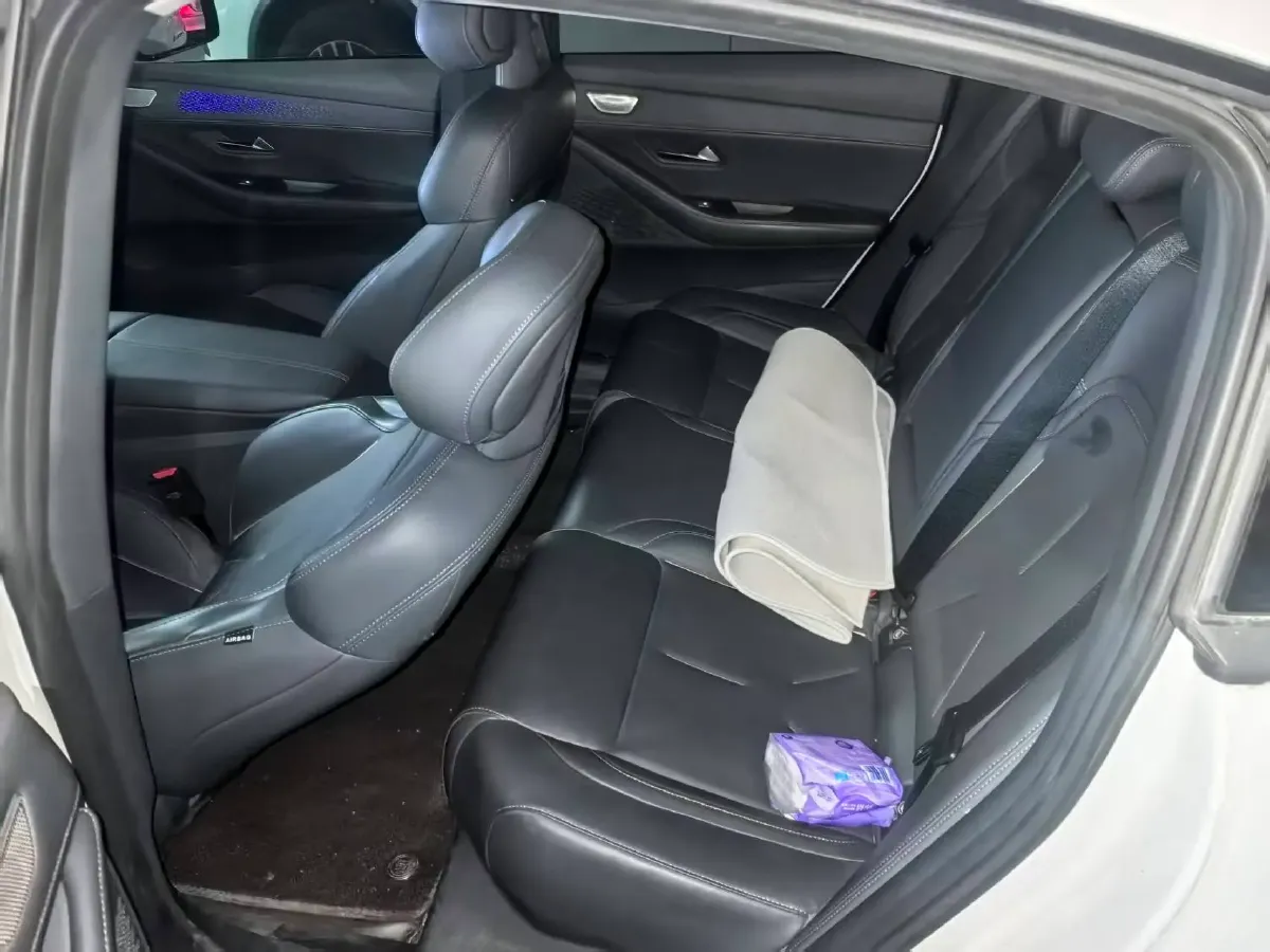 2022 DongFeng Forthing LingZhi EV BEV 68.4KWH,autocango,china used car exporter,china ev exporter,chinese used car exporter,chinese used ev exporter