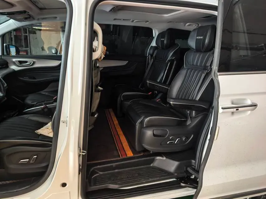 2021 Roewe iMAX8 2.0T 234HP L4 8AT,autocango,china used car exporter,china ev exporter,chinese used car exporter,chinese used ev exporter