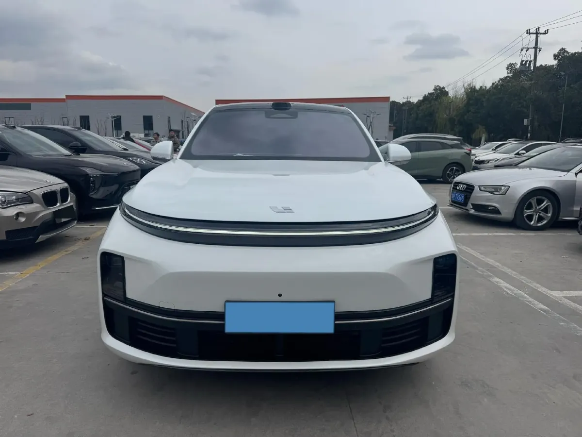 2025 Li L7 Range Extended 154HP REEV,autocango,china used car exporter,china ev exporter,chinese used car exporter,chinese used ev exporter