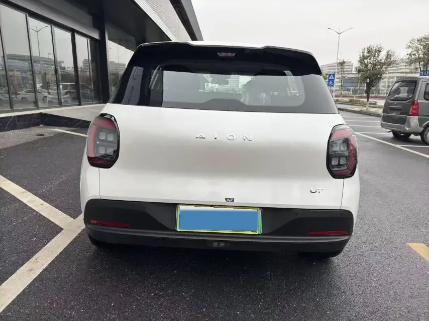 2025 Aion AION UT BEV,autocango,china used car exporter,china ev exporter,chinese used car exporter,chinese used ev exporter