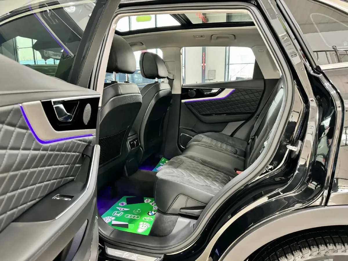 2019 HongQi HS5 2.0T 224HP L4 6AT,autocango,china used car exporter,china ev exporter,chinese used car exporter,chinese used ev exporter