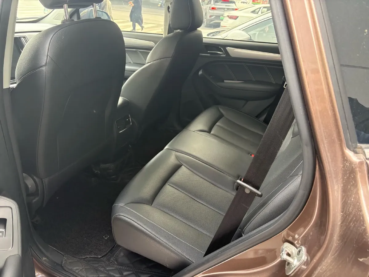 2020 Dongfeng YuFeng P16 2.4T 218HP L4 6MT,autocango,china used car exporter,china ev exporter,chinese used car exporter,chinese used ev exporter