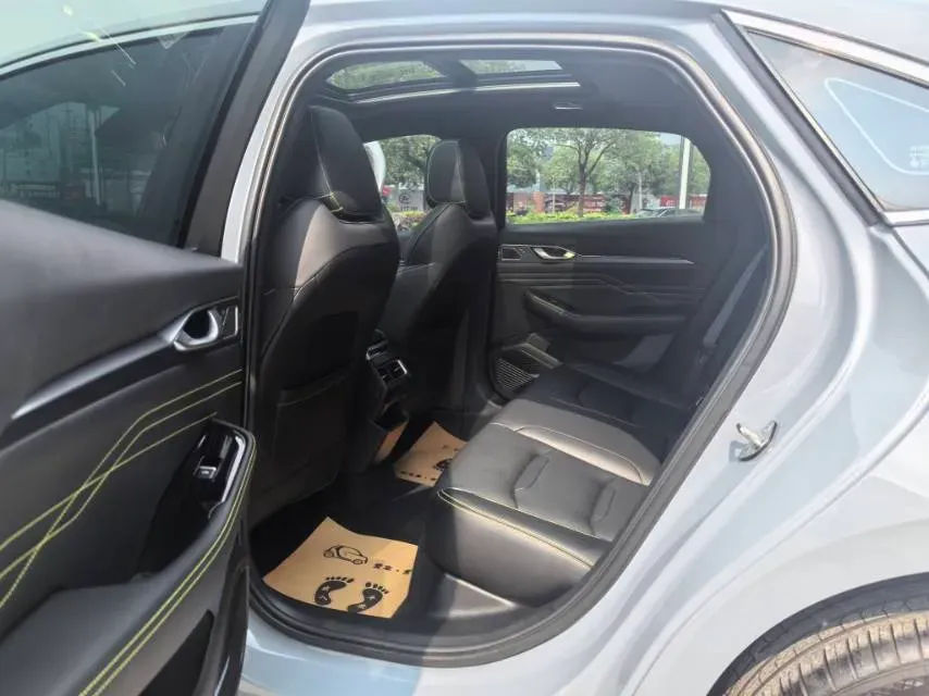 2023 Geely Preface 1.5T 181HP L4 7DCT,autocango,china used car exporter,china ev exporter,chinese used car exporter,chinese used ev exporter