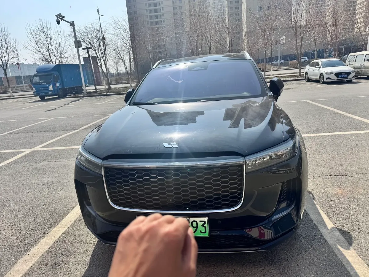 2021 Li ONE Range Extended 131HP REEV 40.5KWH,autocango,china used car exporter,china ev exporter,chinese used car exporter,chinese used ev exporter