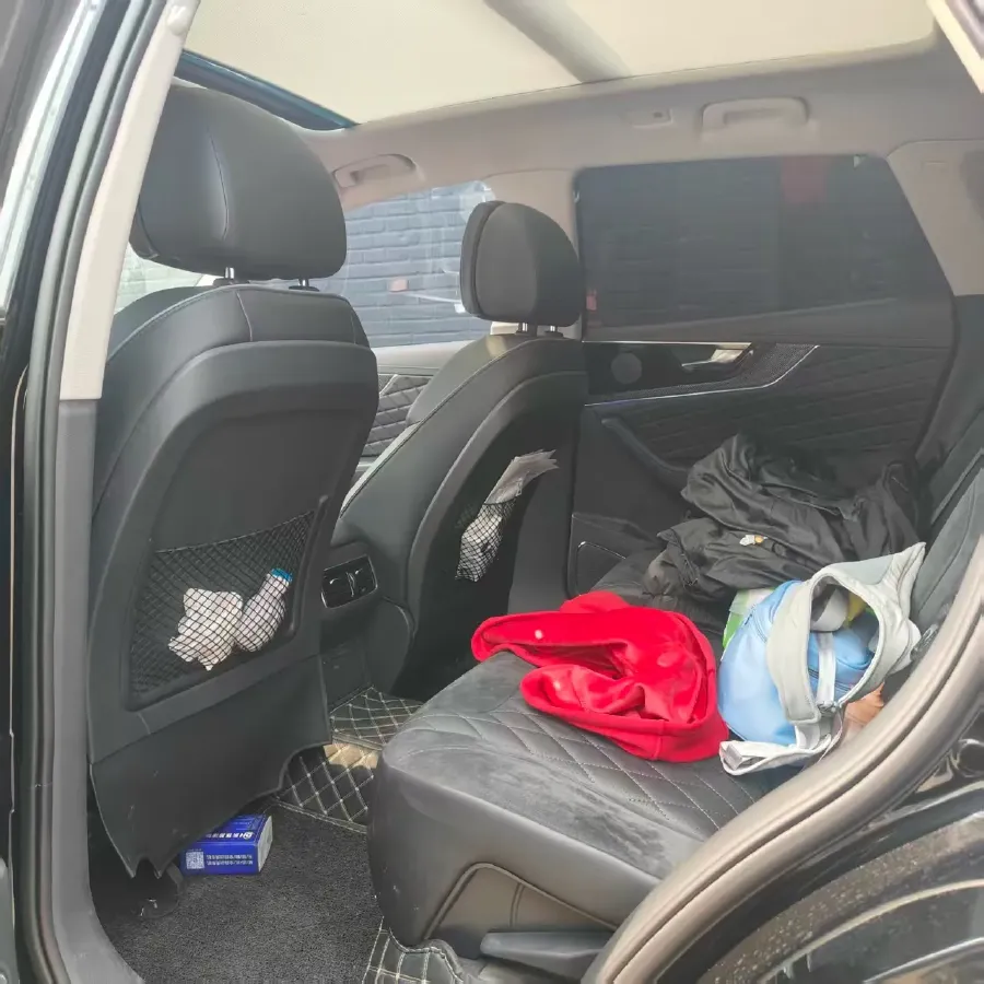 2019 HongQi HS5 2.0T 224HP L4 6AT,autocango,china used car exporter,china ev exporter,chinese used car exporter,chinese used ev exporter