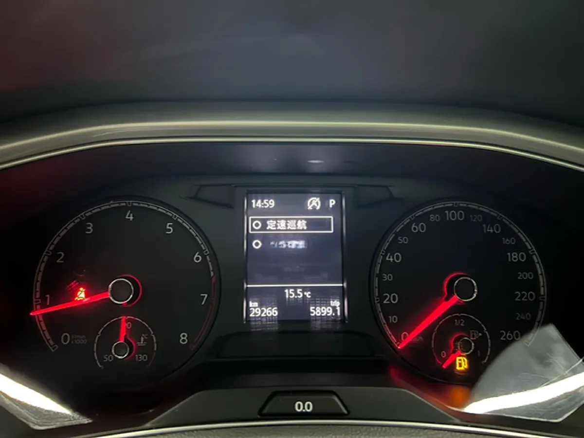 2021 Volkswagen T-Roc 1.4T 150HP L4 7DCT,autocango,china used car exporter,china ev exporter,chinese used car exporter,chinese used ev exporter