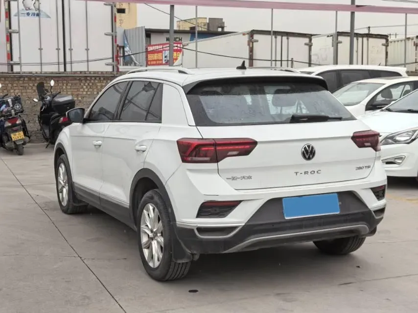 2022 Volkswagen T-Roc 1.4T 150HP L4 7DCT,autocango,china used car exporter,china ev exporter,chinese used car exporter,chinese used ev exporter