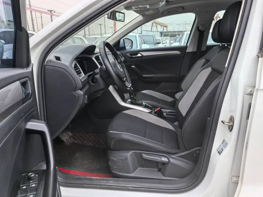 2022 Volkswagen T-Roc 1.4T 150HP L4 7DCT,autocango,china used car exporter,china ev exporter,chinese used car exporter,chinese used ev exporter