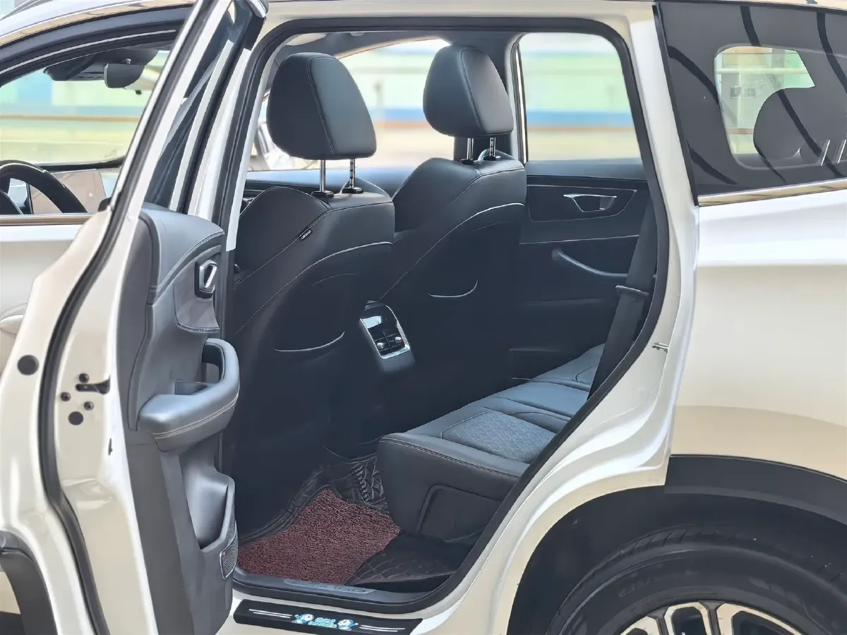 2020 Chery Tiggo 8 1.6T 197HP L4 7DCT,autocango,china used car exporter,china ev exporter,chinese used car exporter,chinese used ev exporter