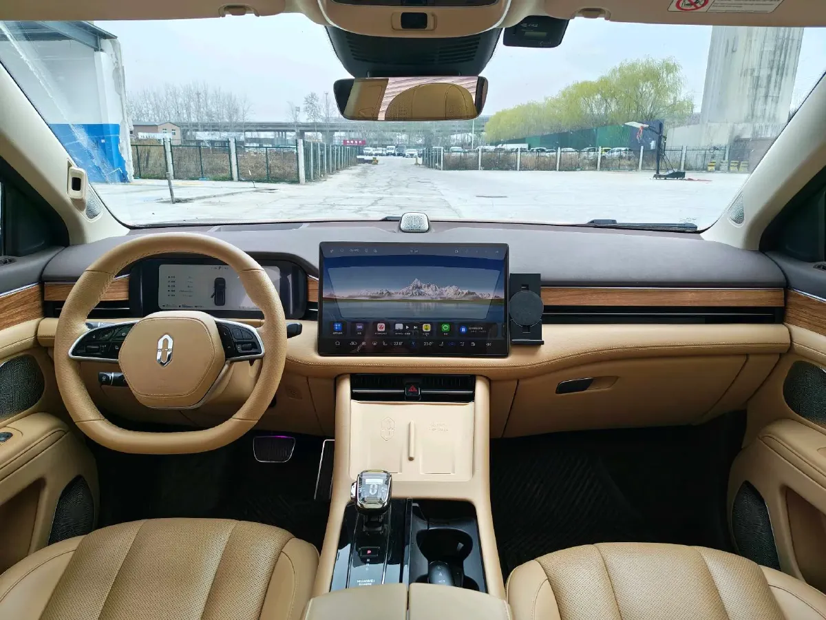 2024 AITO AITO M7 1.5T 152HP L4 REEV 40KWH,autocango,china used car exporter,china ev exporter,chinese used car exporter,chinese used ev exporter