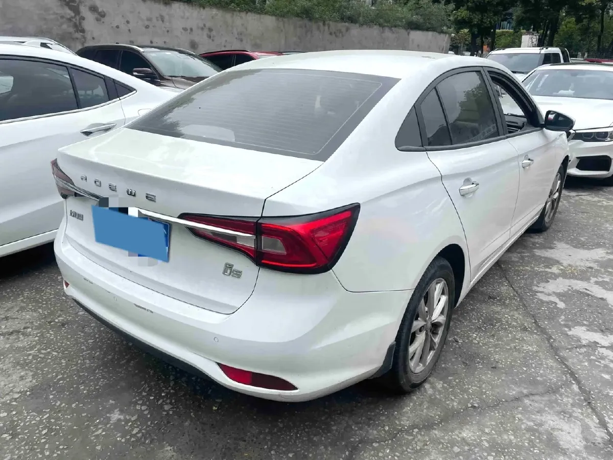2020 Roewe i5 1.5L 120HP L4 CVT,autocango,china used car exporter,china ev exporter,chinese used car exporter,chinese used ev exporter