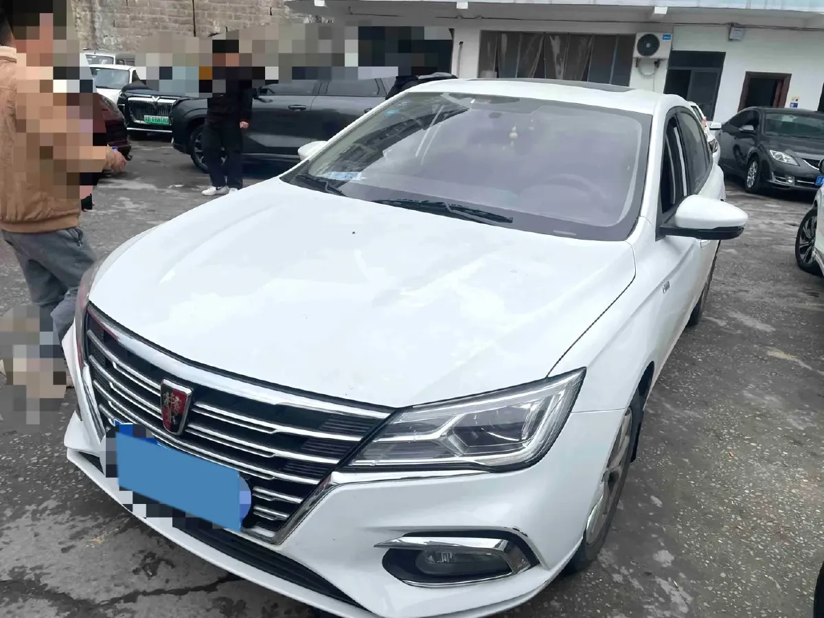 2020 Roewe i5 1.5L 120HP L4 CVT,autocango,china used car exporter,china ev exporter,chinese used car exporter,chinese used ev exporter