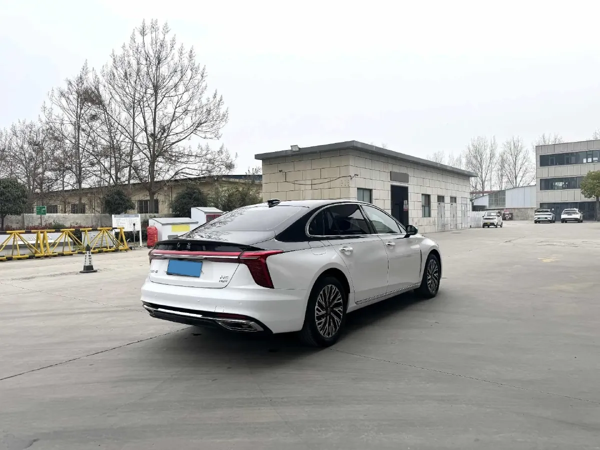 2024 HongQi H5 1.5T 169HP L4 1DHT Hybrid,autocango,china used car exporter,china ev exporter,chinese used car exporter,chinese used ev exporter