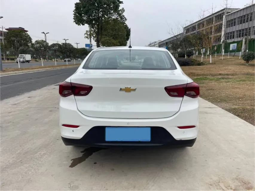 2022 Chevrolet Monza 1.5L 113HP L4 6AT,autocango,china used car exporter,china ev exporter,chinese used car exporter,chinese used ev exporter