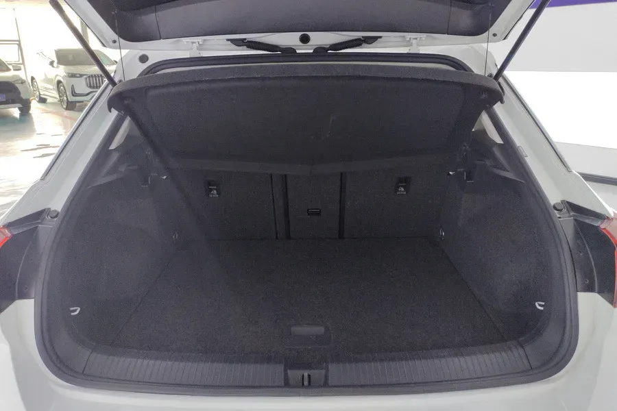 2022 Volkswagen T-Roc 1.4T 150HP L4 7DCT,autocango,china used car exporter,china ev exporter,chinese used car exporter,chinese used ev exporter