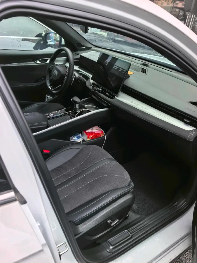 2025 Geely Preface 2.0T 238HP L4 8AT,autocango,china used car exporter,china ev exporter,chinese used car exporter,chinese used ev exporter