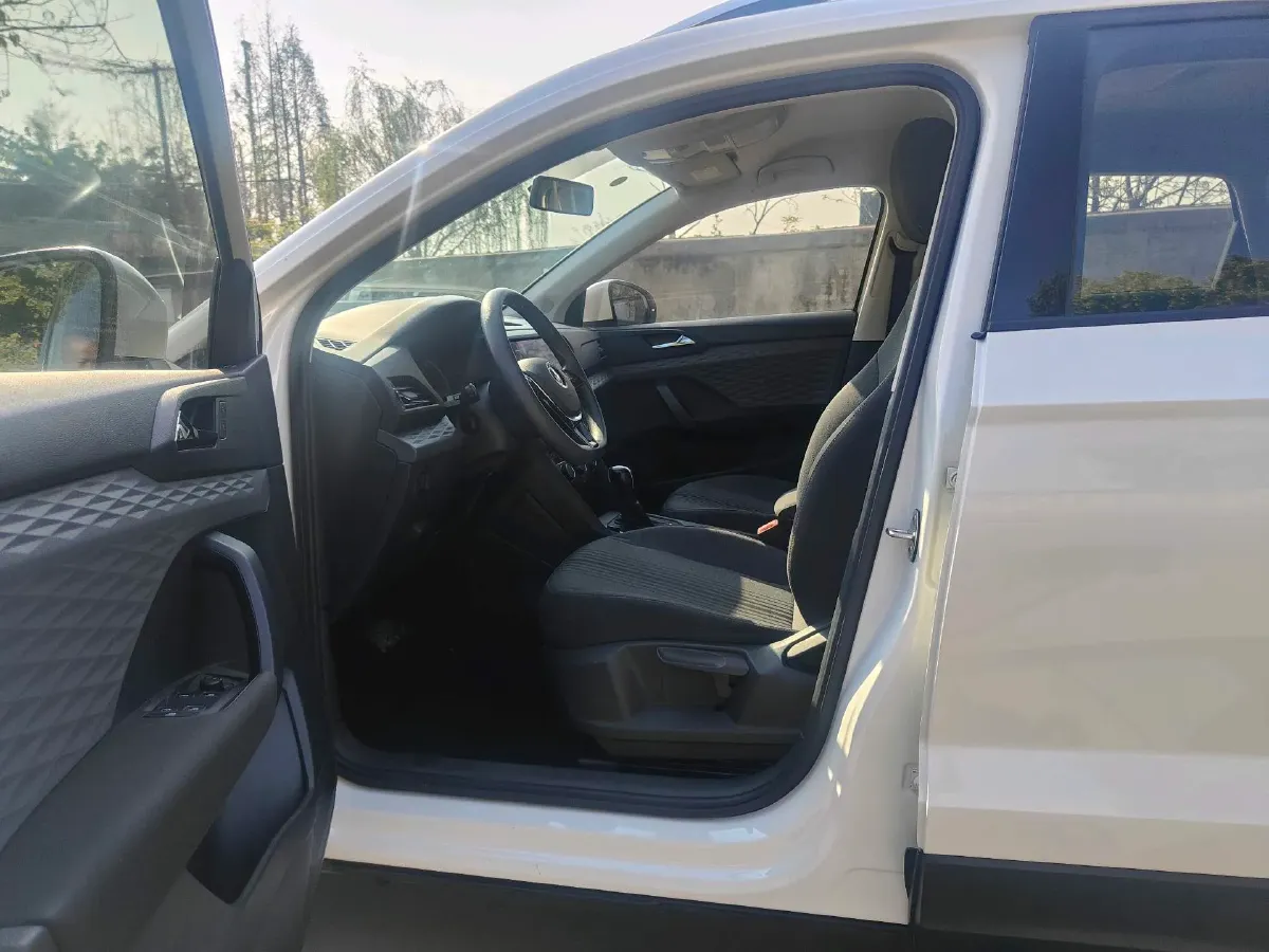 2021 Volkswagen Tharu 1.4T 150HP L4 7DCT,autocango,china used car exporter,china ev exporter,chinese used car exporter,chinese used ev exporter