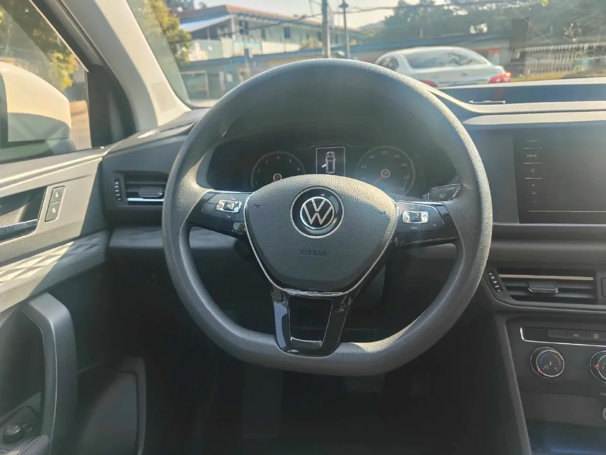 2021 Volkswagen Tharu 1.4T 150HP L4 7DCT,autocango,china used car exporter,china ev exporter,chinese used car exporter,chinese used ev exporter