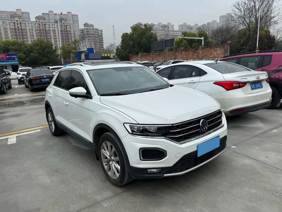 2021 Volkswagen T-Roc 1.4T 150HP L4 7DCT,autocango,china used car exporter,china ev exporter,chinese used car exporter,chinese used ev exporter