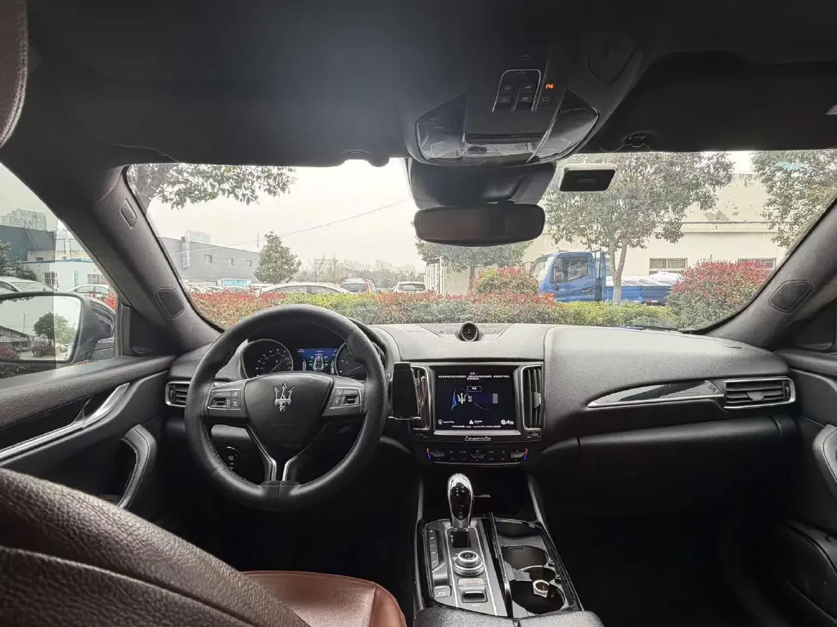 2018 Maserati Levante 3.0T 350HP V6 8AT,autocango,china used car exporter,china ev exporter,chinese used car exporter,chinese used ev exporter