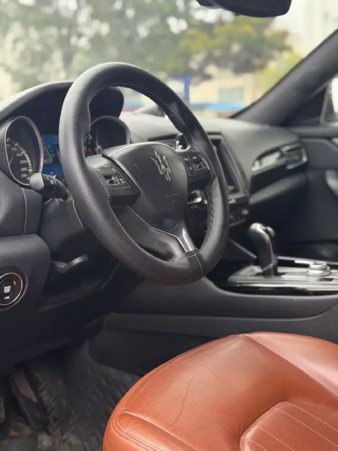 2018 Maserati Levante 3.0T 350HP V6 8AT,autocango,china used car exporter,china ev exporter,chinese used car exporter,chinese used ev exporter