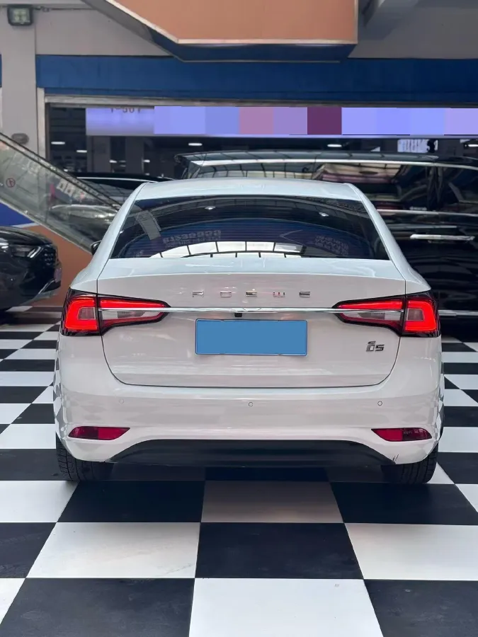 2020 Roewe i5 1.5L 120HP L4 CVT,autocango,china used car exporter,china ev exporter,chinese used car exporter,chinese used ev exporter