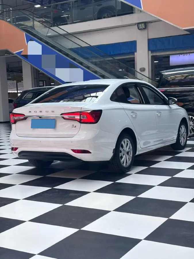 2020 Roewe i5 1.5L 120HP L4 CVT,autocango,china used car exporter,china ev exporter,chinese used car exporter,chinese used ev exporter