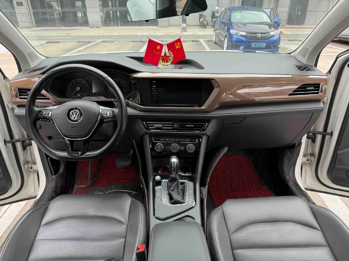 2021 Volkswagen Tharu 1.4T 150HP L4 7DCT,autocango,china used car exporter,china ev exporter,chinese used car exporter,chinese used ev exporter