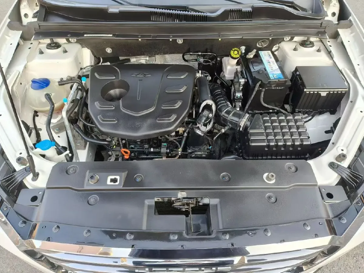 2018 Jetour X70 1.5T 147HP L4 5MT,autocango,china used car exporter,china ev exporter,chinese used car exporter,chinese used ev exporter