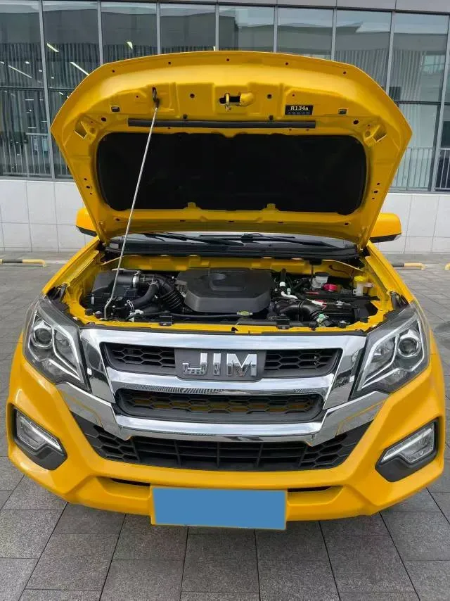 2020 Isuzu RE-MAX Jim 2.4T 211HP L4 5MT,autocango,china used car exporter,china ev exporter,chinese used car exporter,chinese used ev exporter