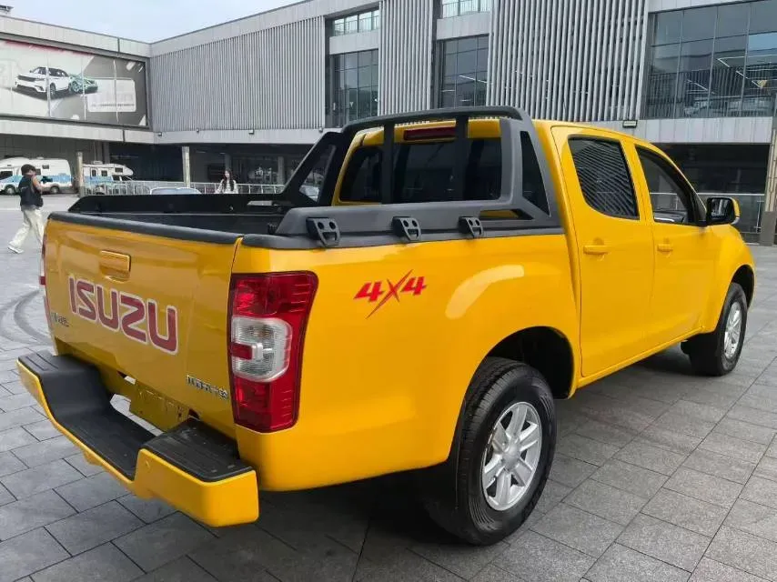 2020 Isuzu RE-MAX Jim 2.4T 211HP L4 5MT,autocango,china used car exporter,china ev exporter,chinese used car exporter,chinese used ev exporter