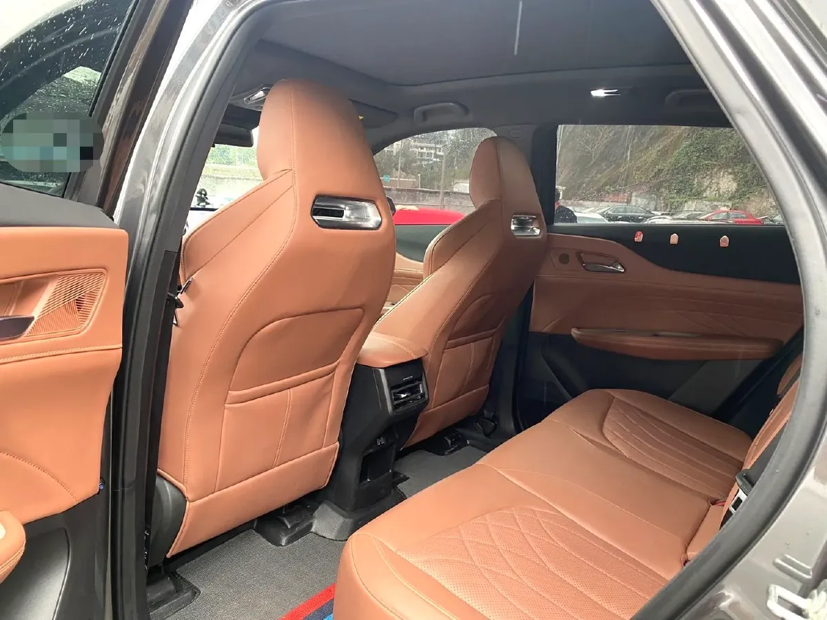 2024 ChangAn UNI-Z 1.5L 98HP L4 E-CVT PHEV 18.4KWH,autocango,china used car exporter,china ev exporter,chinese used car exporter,chinese used ev exporter