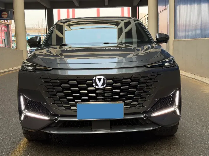 2021 ChangAn UNI-K 2.0T 233HP L4 8AT,autocango,china used car exporter,china ev exporter,chinese used car exporter,chinese used ev exporter