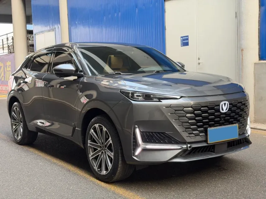 2021 ChangAn UNI-K 2.0T 233HP L4 8AT,autocango,china used car exporter,china ev exporter,chinese used car exporter,chinese used ev exporter