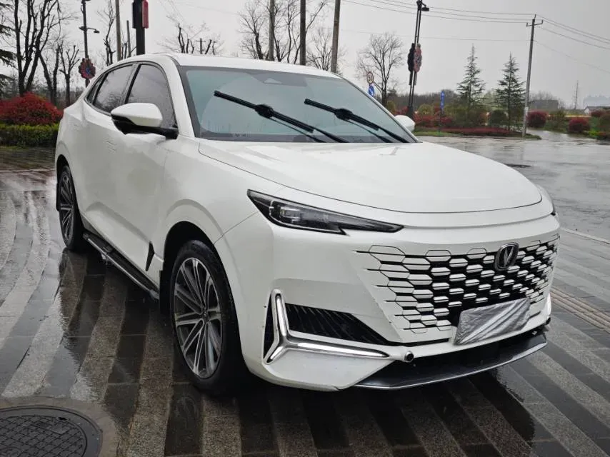 2021 ChangAn UNI-K 2.0T 233HP L4 8AT,autocango,china used car exporter,china ev exporter,chinese used car exporter,chinese used ev exporter