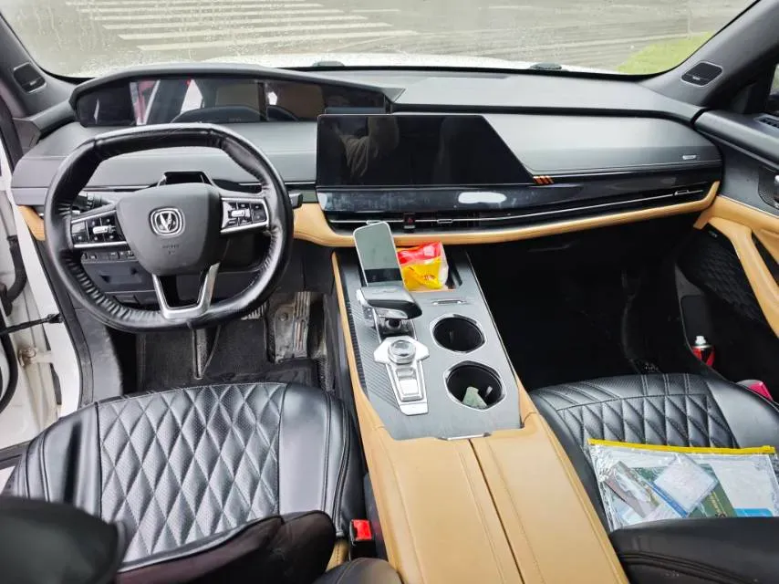 2021 ChangAn UNI-K 2.0T 233HP L4 8AT,autocango,china used car exporter,china ev exporter,chinese used car exporter,chinese used ev exporter