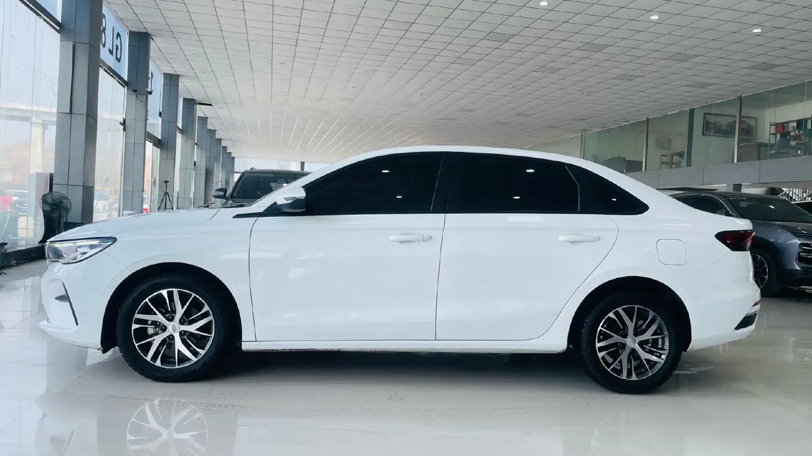 2023 Geely Emgrand 1.5L 127HP L4 5MT,autocango,china used car exporter,china ev exporter,chinese used car exporter,chinese used ev exporter