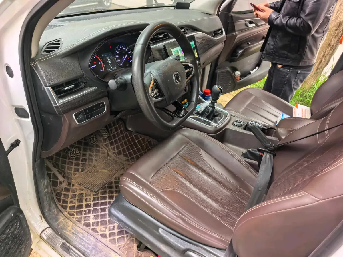 2022 Dongfeng RuiQi 7 2.3T 166HP L4 6MT,autocango,china used car exporter,china ev exporter,chinese used car exporter,chinese used ev exporter