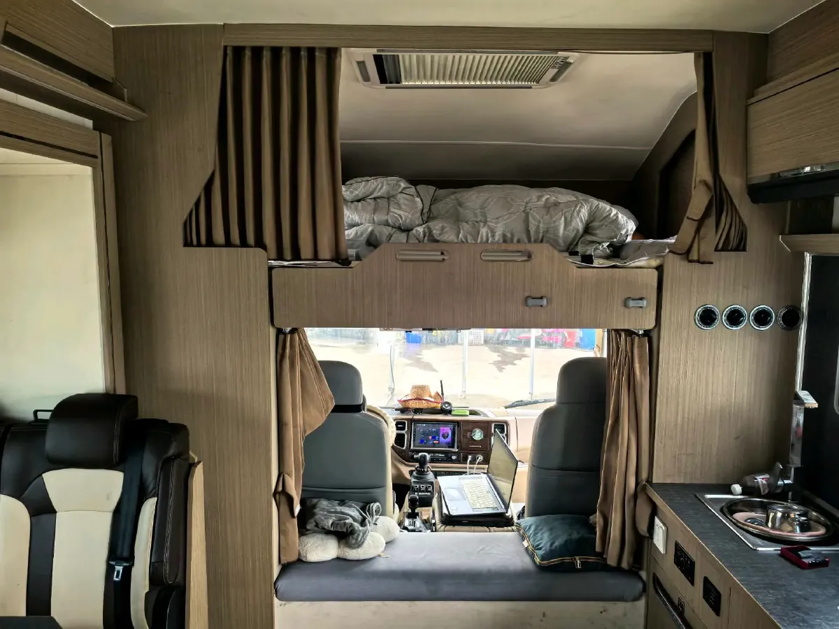 2025 Starlight T 2.8T 177HP L4 6AT,autocango,china used car exporter,china ev exporter,chinese used car exporter,chinese used ev exporter