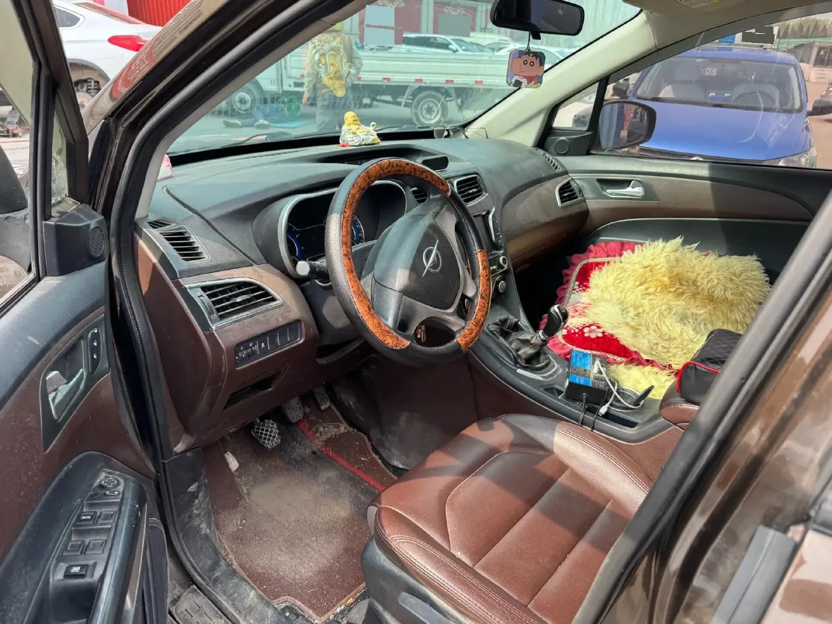 2016 HaiMa V70 2.0L 152HP L4 6MT,autocango,china used car exporter,china ev exporter,chinese used car exporter,chinese used ev exporter