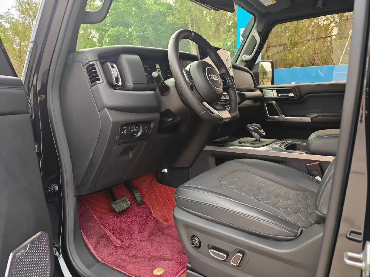 2025 212 212 T01 2.0T 252HP L4 8AT,autocango,china used car exporter,china ev exporter,chinese used car exporter,chinese used ev exporter