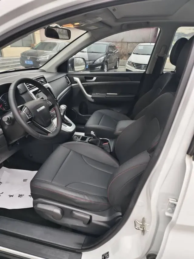 2019 Haval M6 1.5T 150HP L4 7DCT,autocango,china used car exporter,china ev exporter,chinese used car exporter,chinese used ev exporter