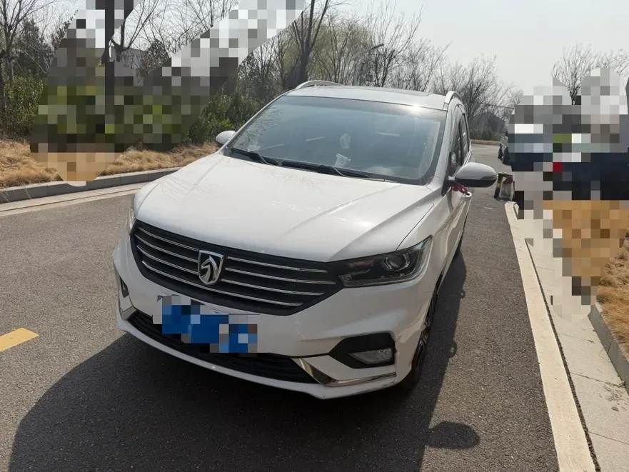 2018 BaoJun 360 1.5L 112HP L4 6MT,autocango,china used car exporter,china ev exporter,chinese used car exporter,chinese used ev exporter