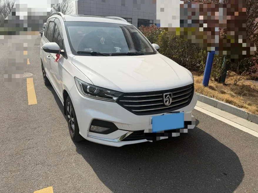 2018 BaoJun 360 1.5L 112HP L4 6MT,autocango,china used car exporter,china ev exporter,chinese used car exporter,chinese used ev exporter