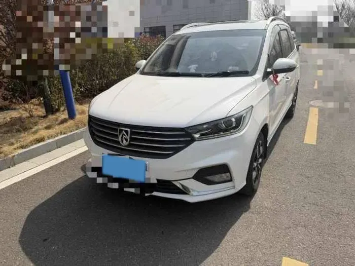 2018 BaoJun 360 1.5L 112HP L4 6MT,autocango,china used car exporter,china ev exporter,chinese used car exporter,chinese used ev exporter