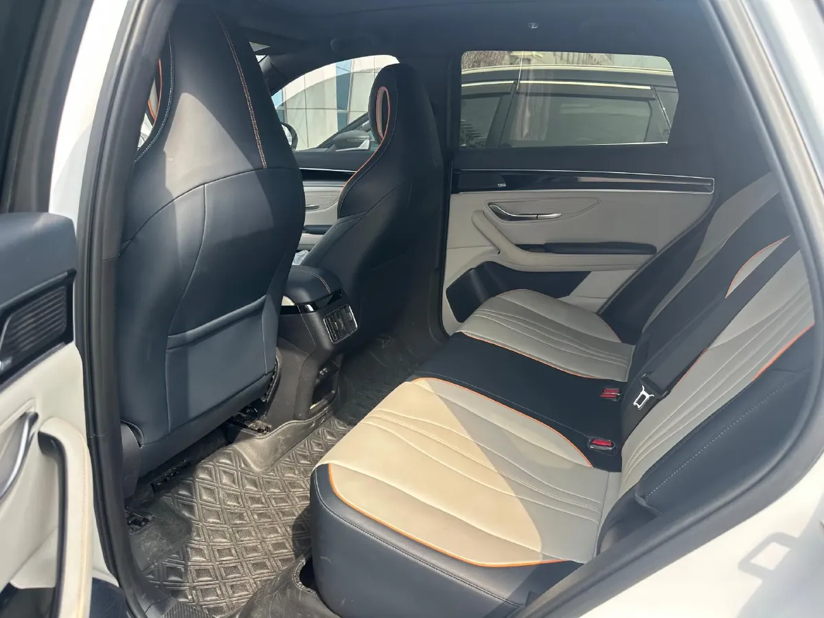 2021 Geely JiaJi 1.5T 177HP L3 7DCT PHEV 11.3KWH,autocango,china used car exporter,china ev exporter,chinese used car exporter,chinese used ev exporter