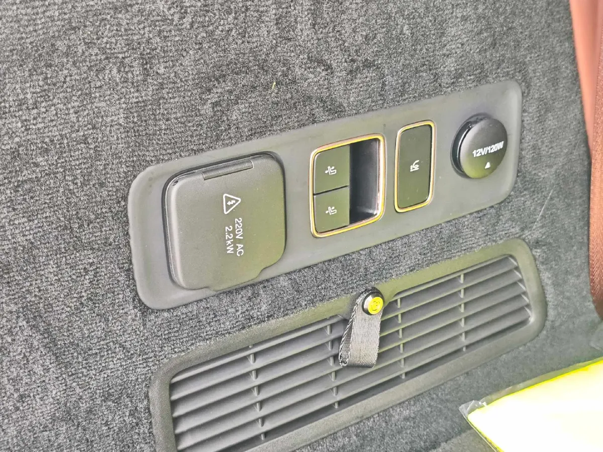 2025 HYPTEC HL Range Extended REEV,autocango,china used car exporter,china ev exporter,chinese used car exporter,chinese used ev exporter